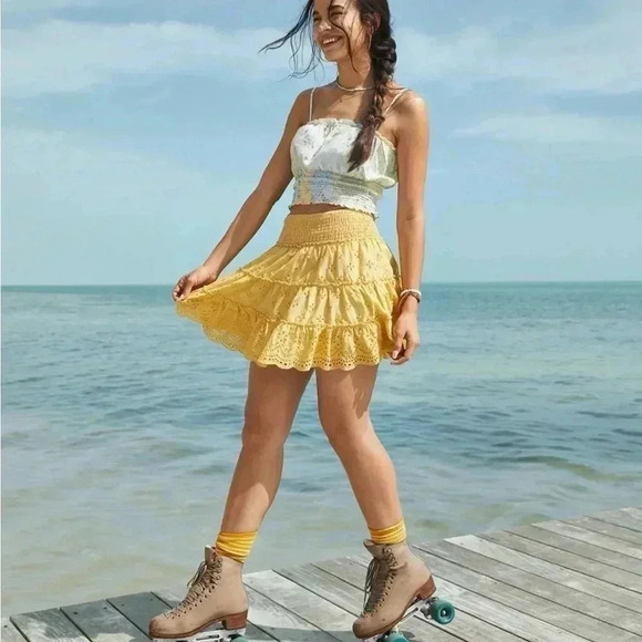 American Eagle Yellow Eyelet Skirt Sz. XXL NWT - Picture 8 of 8
